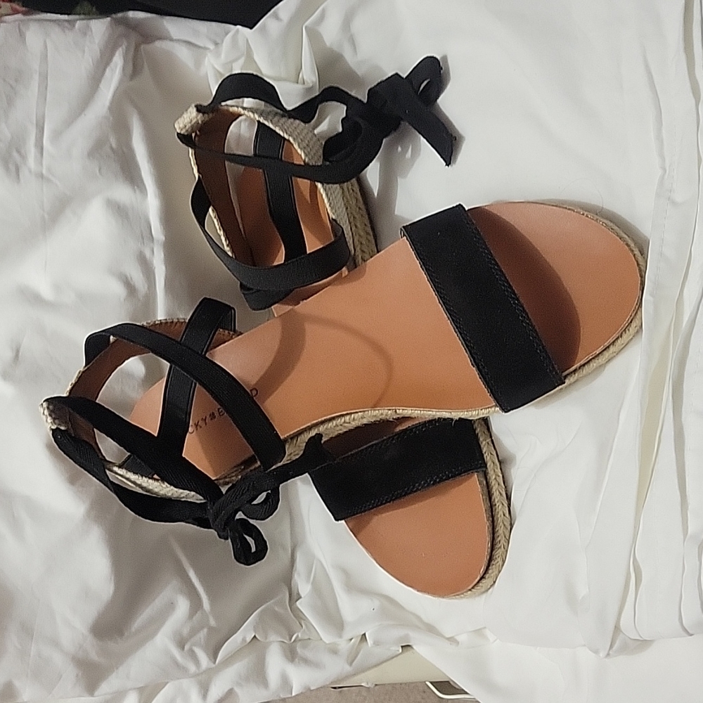 Lucky Brand Sandals
